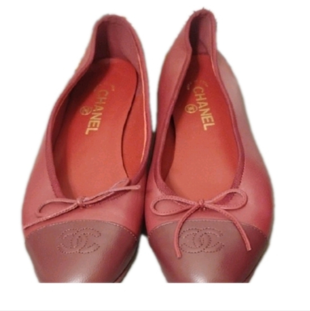 CHANEL Women's Burgundy Leather Loafers